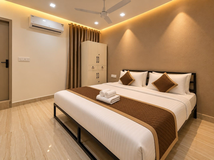 Room 4, Hotel Twamev Dwarka, Delhi