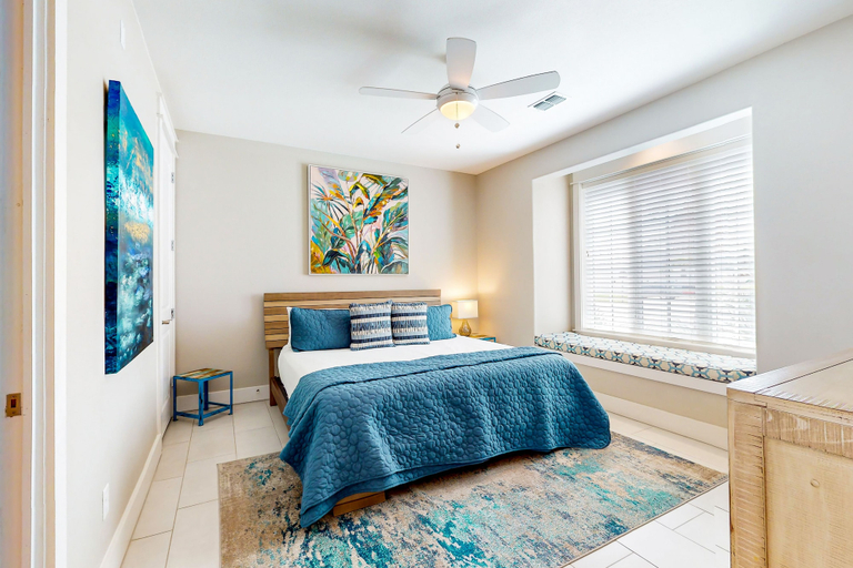 Room 2, Palmilla Beach Resort-160 Sunset Avenue, Nueces