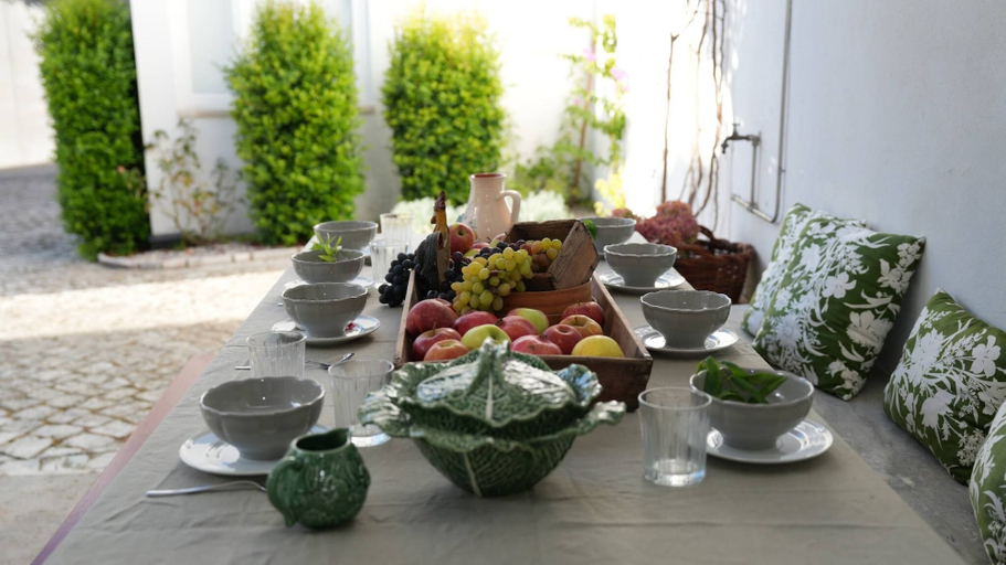 Outdoor dining 3, Casa do Adro by Casaspensadas, Porto de Mós