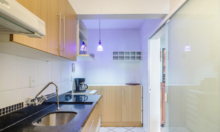 Private kitchen 5, Apt w/ BBC in Beachfront Cond. Evb0411, Itapema