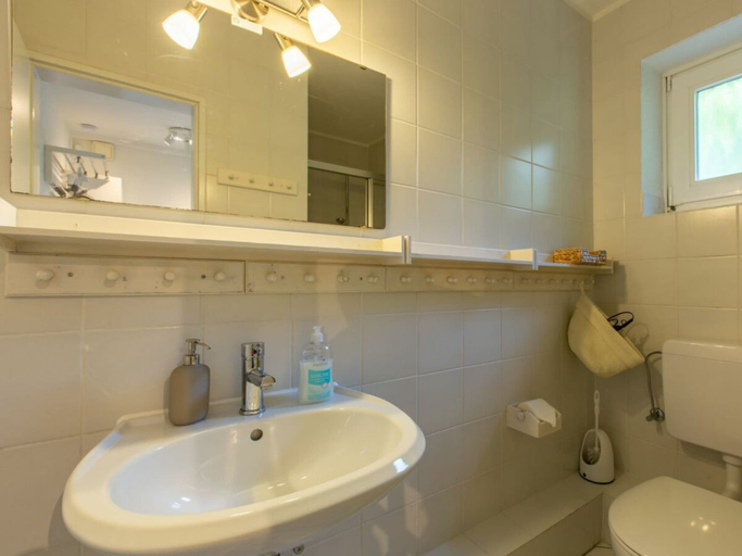 Bathroom 5, 1 "seestern" in Haus Colonia, Nordfriesland