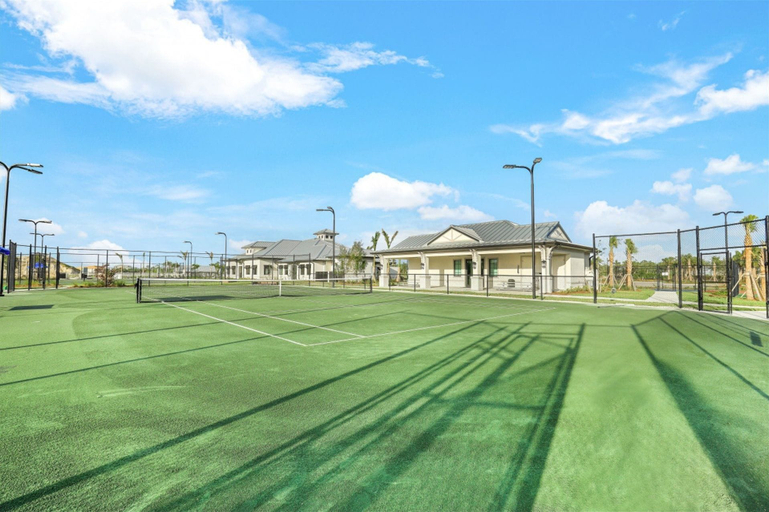 Sport court 5, Hlb14121-718 3 Bedroom Condo, Charlotte