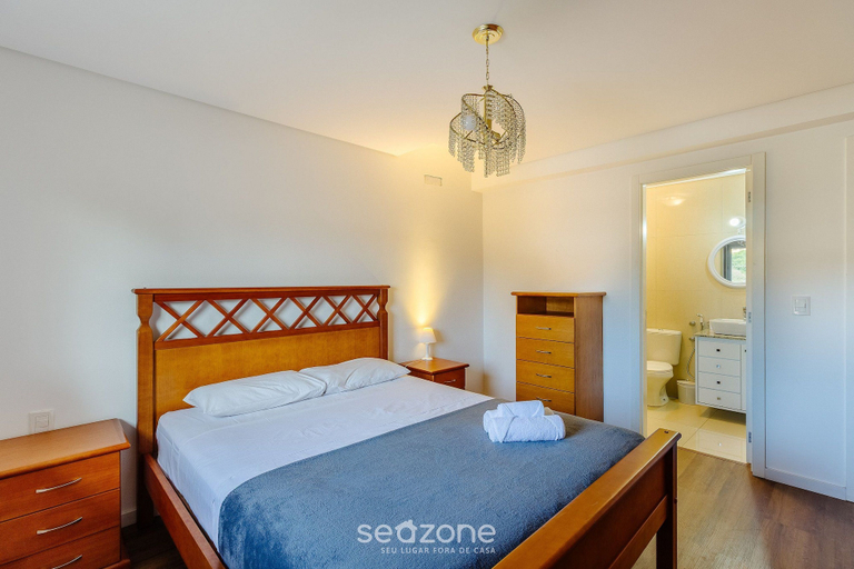 Room 3, Apt in Canela Facing Duck Lake Cbl307, Canela