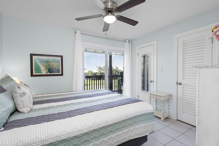 Room 5, Sandy Shores West 101 2 Bedroom Condo by RedAwning, Baldwin
