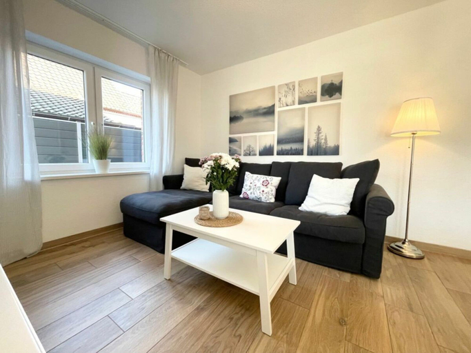 Living area 2, Holiday Apartment With 1 Bedroom, Cuxhaven