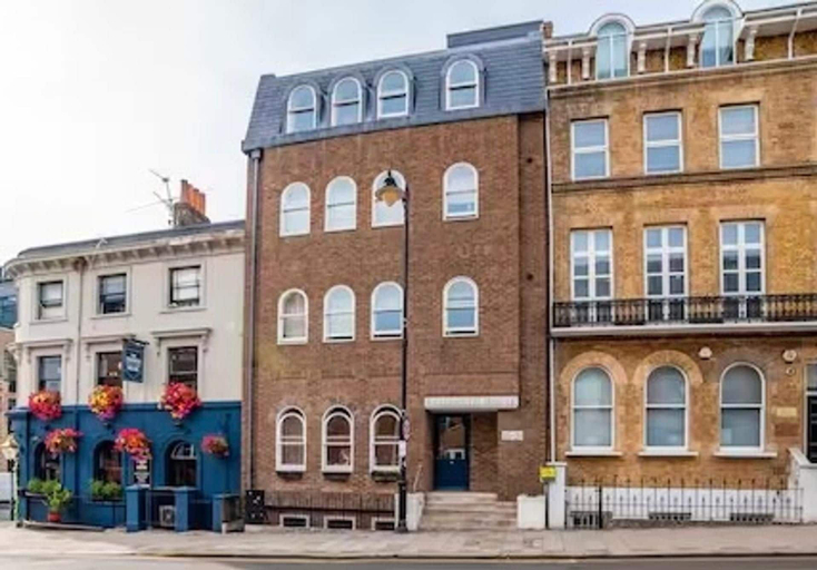 Exterior, Apartment Sleeps 4 Near Windsor Castle, Slough