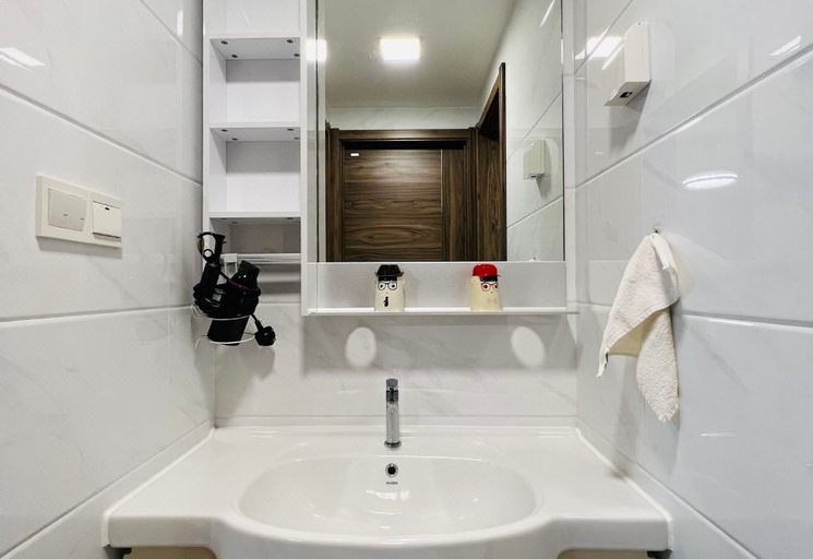 Bathroom 3, Seaview 2B1R 4pax Condo Forest City 4D-1809, Johor Bahru