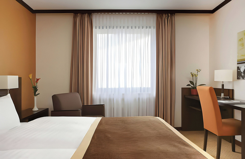 Bedroom 4, Leonardo Royal Hotel Dortmund, Dortmund
