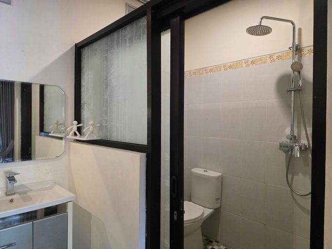 Bathroom 4, Dahlia Moon Saba Beach, Gianyar