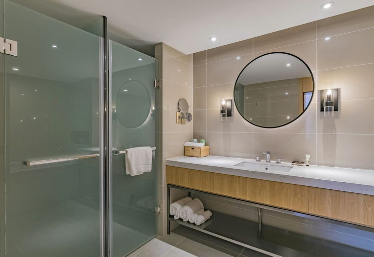 Bathroom 4, Eastern Garden Hotel, Beijing
