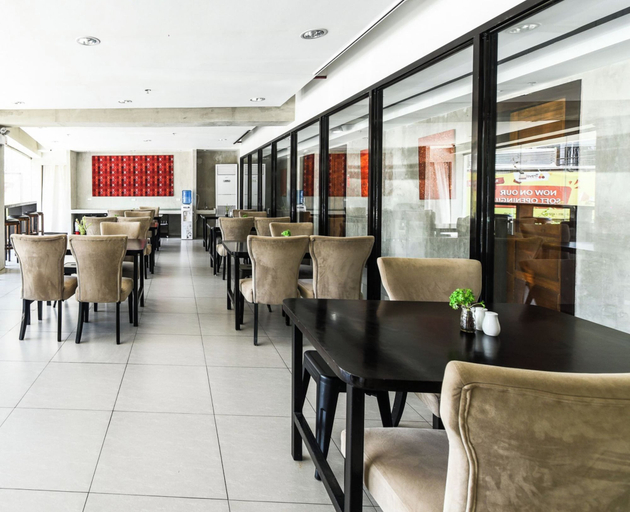 Food & Drinks 5, Travelbee Seaside Inn, Tagbilaran City