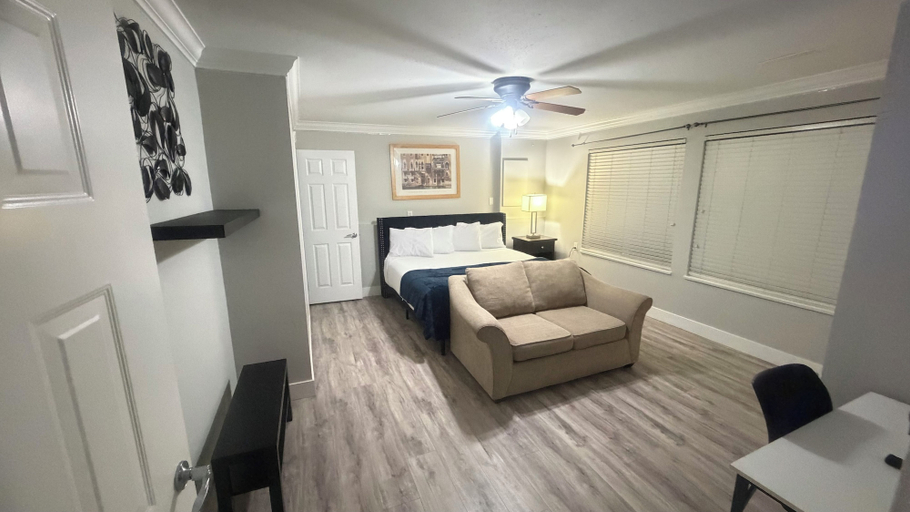 Room 5, J & J Dream Villa Ltd, Fraser Valley