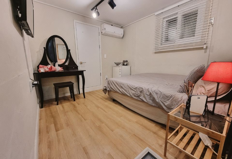 Bedroom 4, carrot hostel, Seodaemun