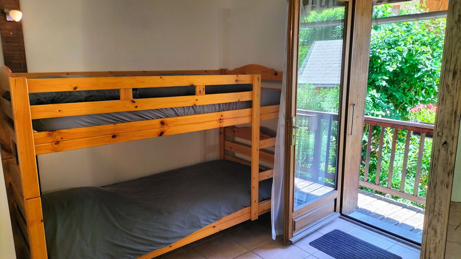 Bedroom 2, Chambre d'hôtes La Jarbelle - Gîte et Spa, Hautes-Alpes