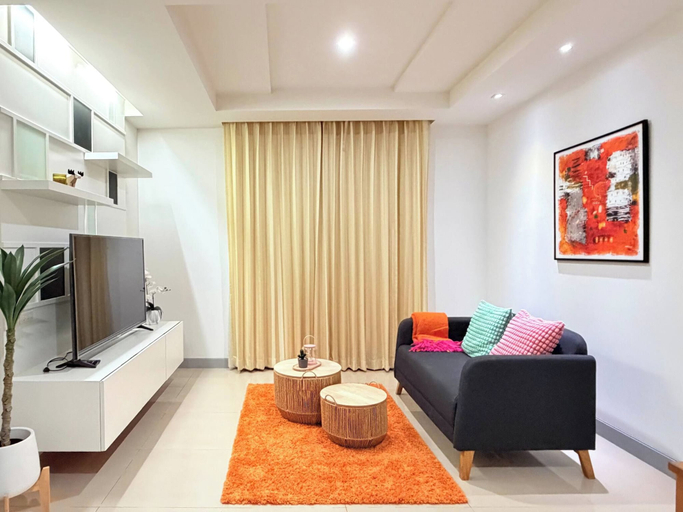 Living room 4, Room-tc Contel at Charan Phrom Phong - F, Wattana