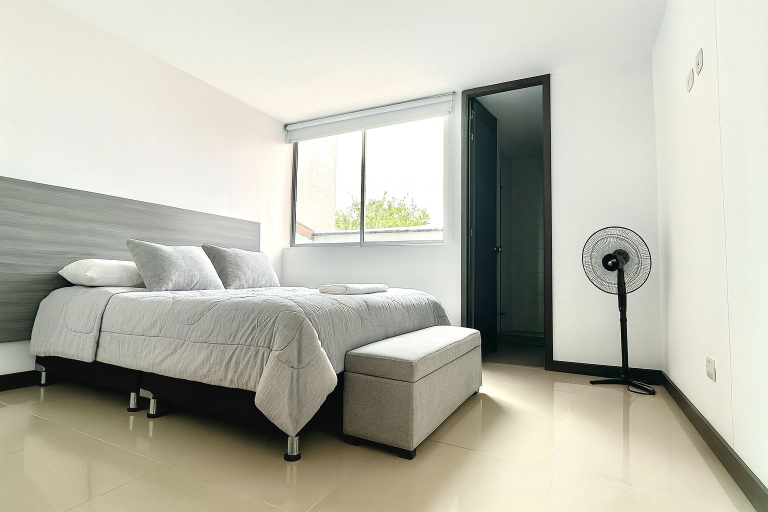 Room 2, Conquistadores Apartamentos, Medellín