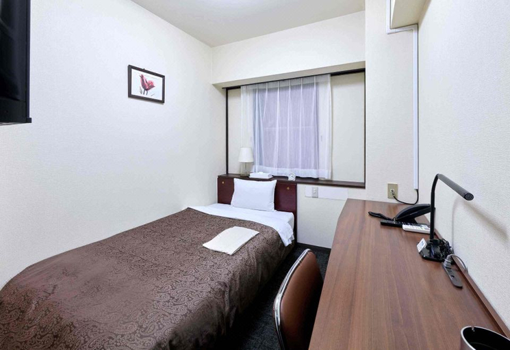 Bedroom 1, Dai-ni Sunny Stone Hotel, Suita