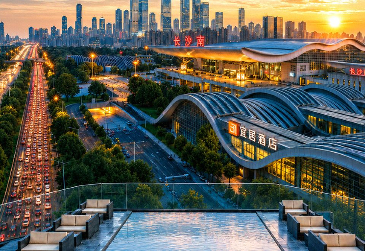 Exterior & Views