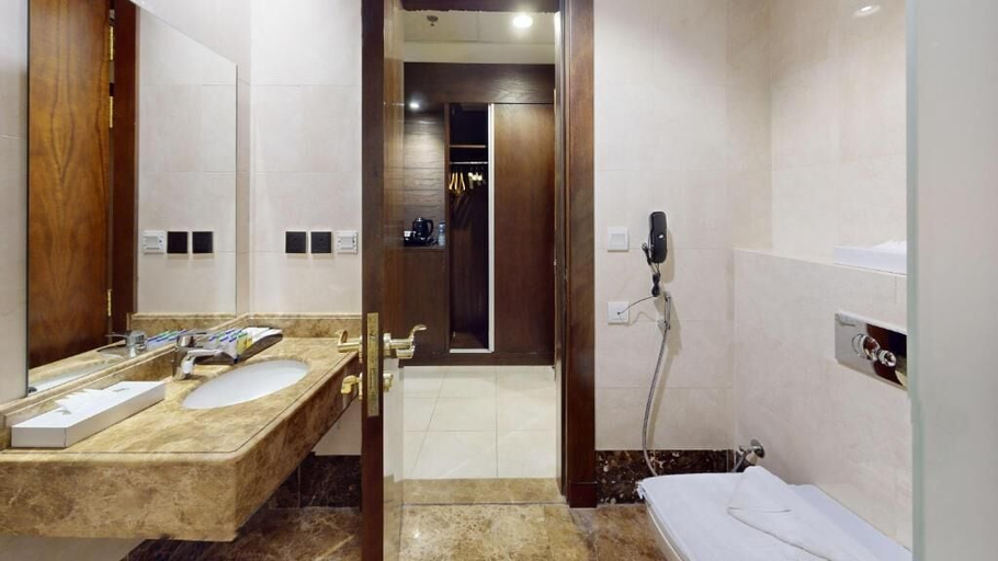 Bathroom 5, Grand AL-Shahbaa, Al Madinah Al Munawwarah