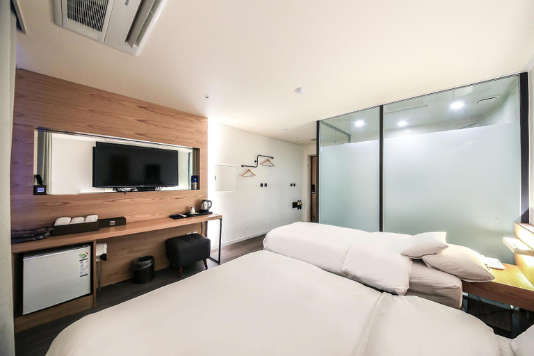 Bedroom 3, Yeongdeungpo Blvd Hotel Ora, Yeongdeungpo