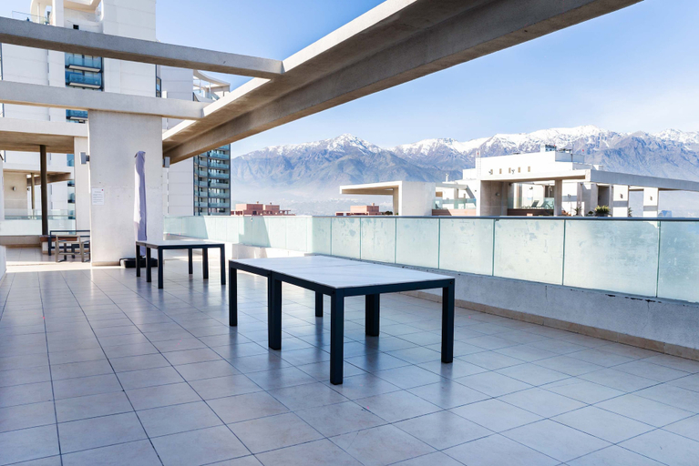 Property grounds 5, Kennedy Apartments by Andes with Parking, Santiago