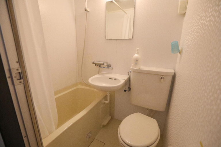 Bathroom, Putit HOTEL COSMOS, Kita