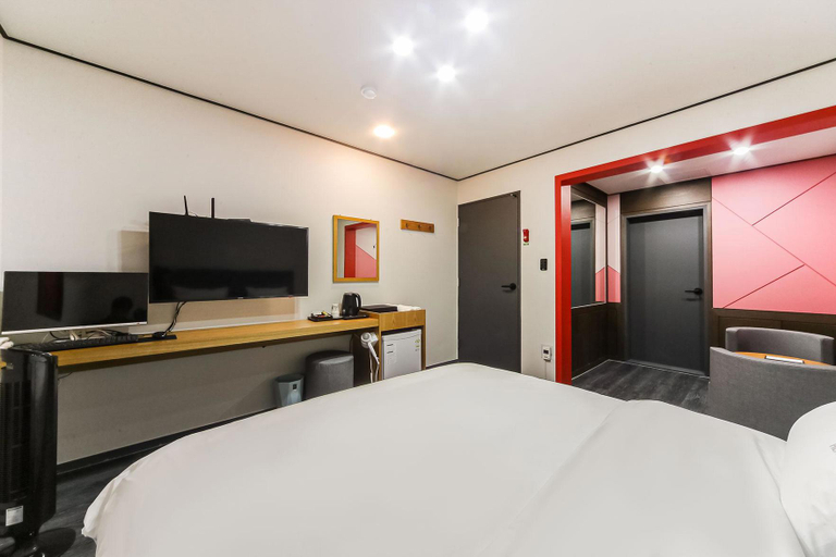 Bedroom 4, Busan Myeongji Brown Dot, Gangseo