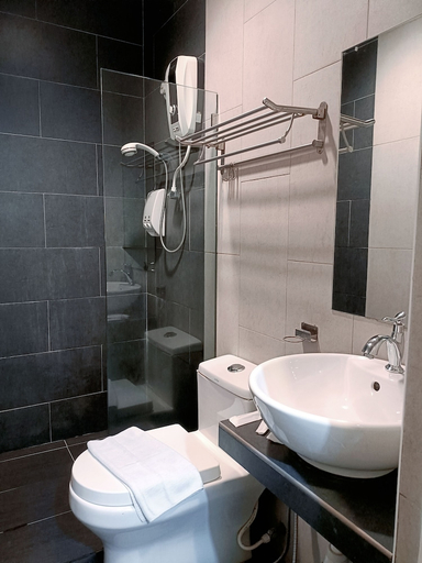 Bathroom 4, Kozi Hotel - Bukit Indah, Johor Bahru