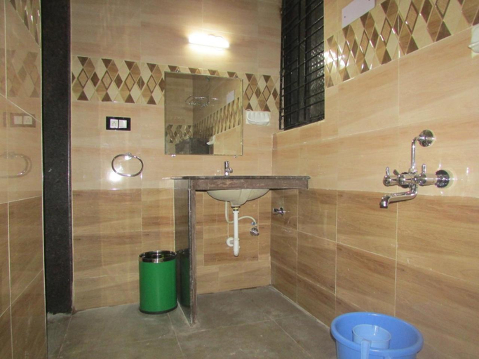 Bathroom 5, SanRit Hotel, South Goa