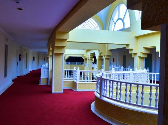 Hotel Interior/Public Areas