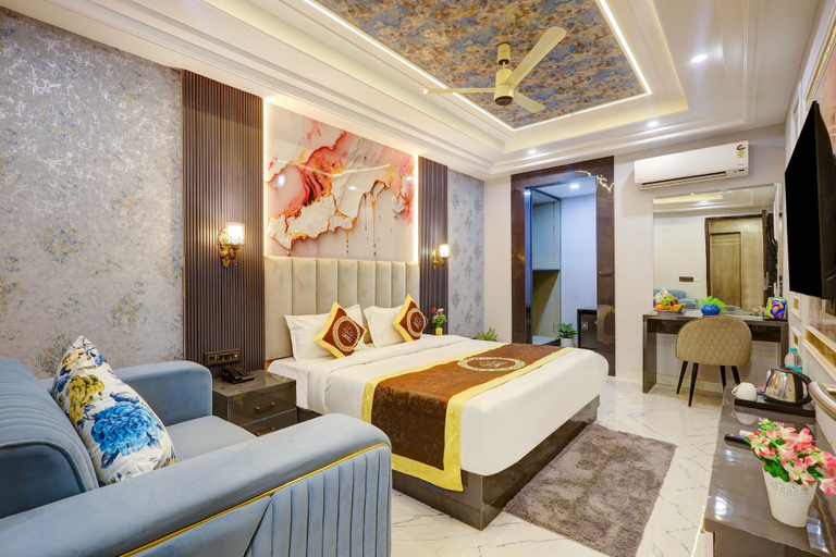 Room 2, Hotel Premium Suites Delhi IGI Airport, Delhi