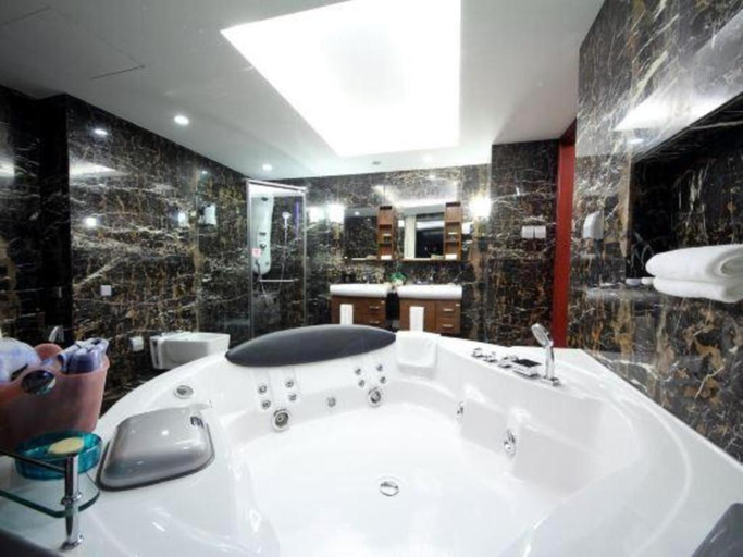 Bathroom 5, Junyu Grand Hotel Qinhuangdao, Qinhuangdao