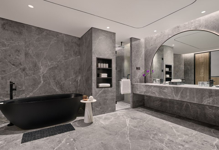 Bathroom 4, Crowne Plaza Shanghai Harbour City, Shanghai