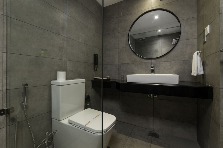 Bathroom 4, Hotel Maradha Colombo, Thimbirigasyaya