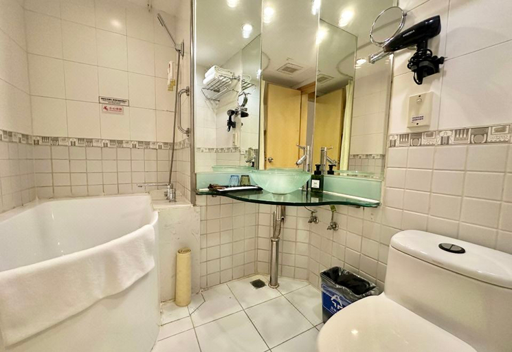 Bathroom 5, Castle, Suzhou