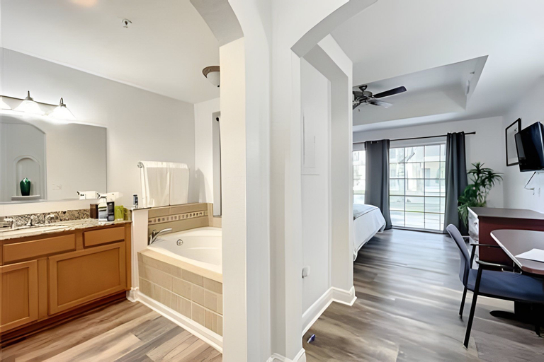 Room 2, Seven Eagles 3BR Condo Across From Reunion Grande, Osceola