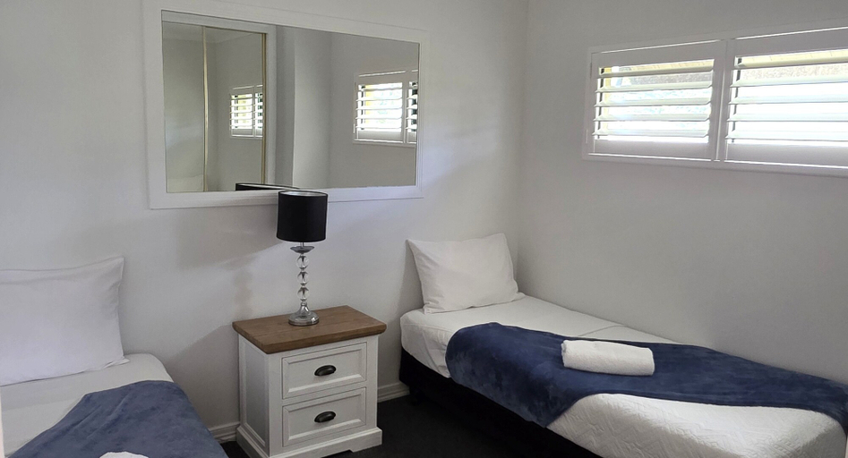 Bedroom 3, Waterfront Terraces, Cairns