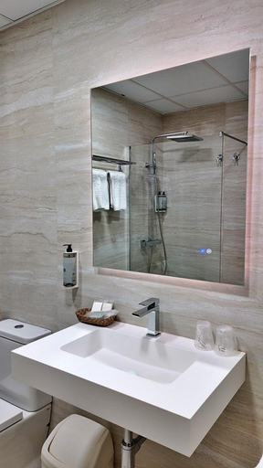 Bathroom 4, Hotel Marqués de Santillana, Cantabria