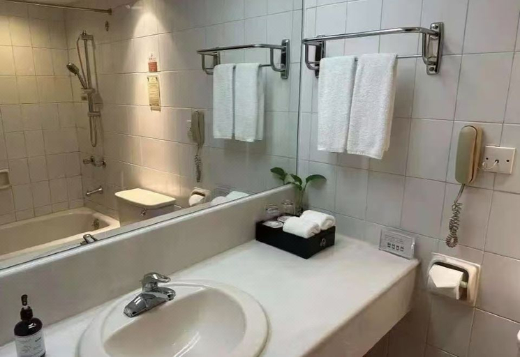 Bathroom 4, Shengzhou Hotel, Shaoxing