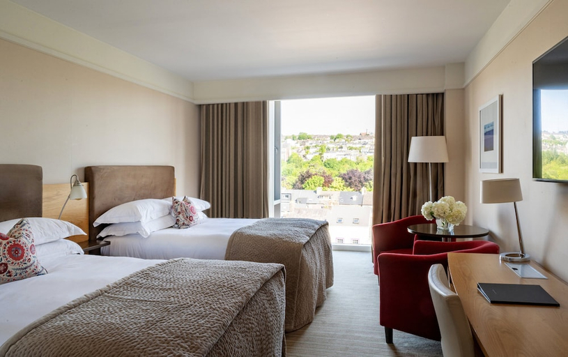 Bedroom 3, The River Lee Hotel
