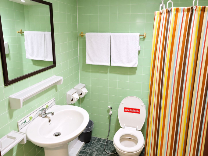 Bathroom 3, Thai Hotel, Muang Nakhon Si Thammarat