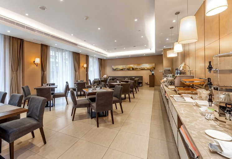 Food & Drinks 4, Homeinn Plus Hotel (Guilin Railway Station Xiangbishan Park), Guilin