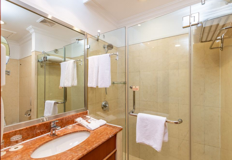 Bathroom 3, Metropark Hotel Shenzhen, Shenzhen