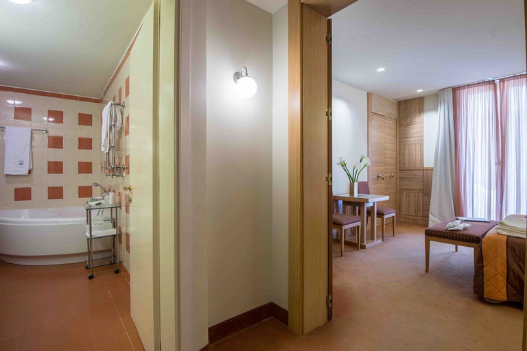Bathroom 5, Hotel Terme Delle Nazioni, Padua