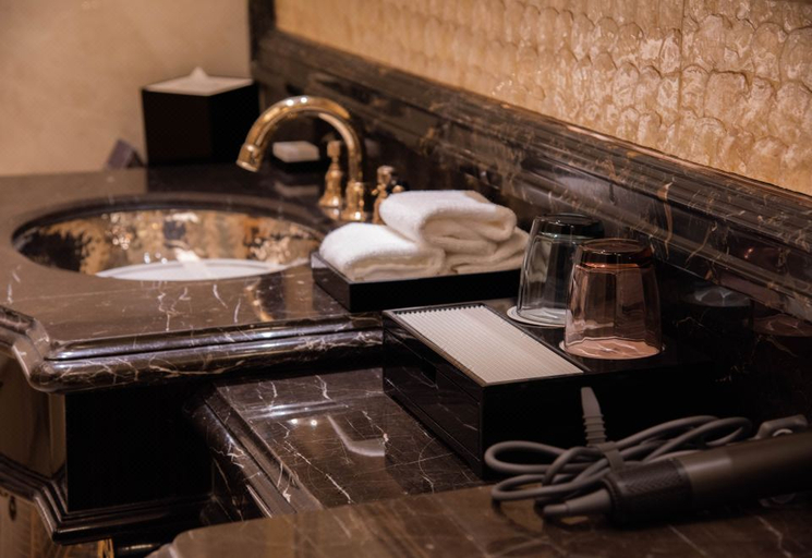 Bathroom 5, Wanda Realm Nanjing, Nanjing