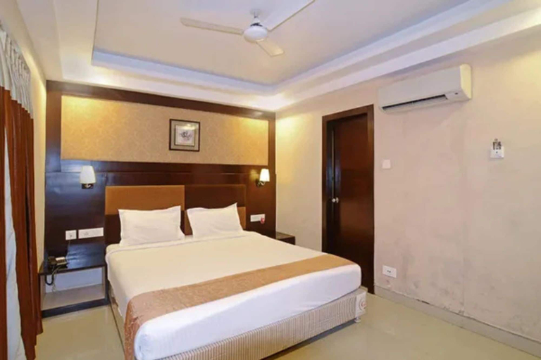 Room 4, FabHotel The Circle Club, North 24 Parganas