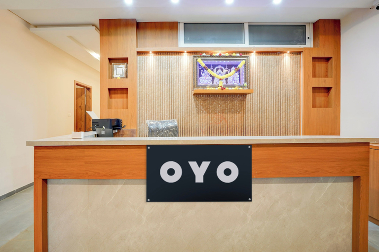 Lobby 1, Hotel O The Classic Crown, Bangalore