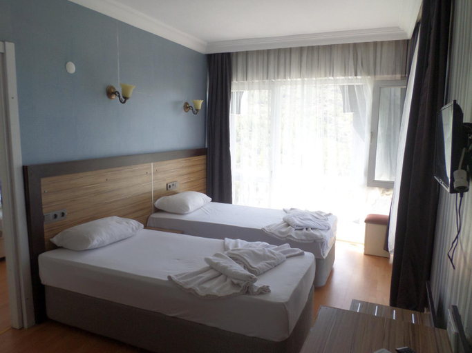 Bedroom 3, Tabiat Park Hotel Ayvalık, Ayvalık