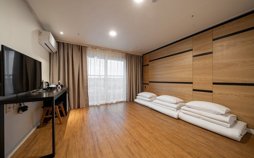 Bedroom 2, Songtan Hotel Corner In, Pyeongtaek