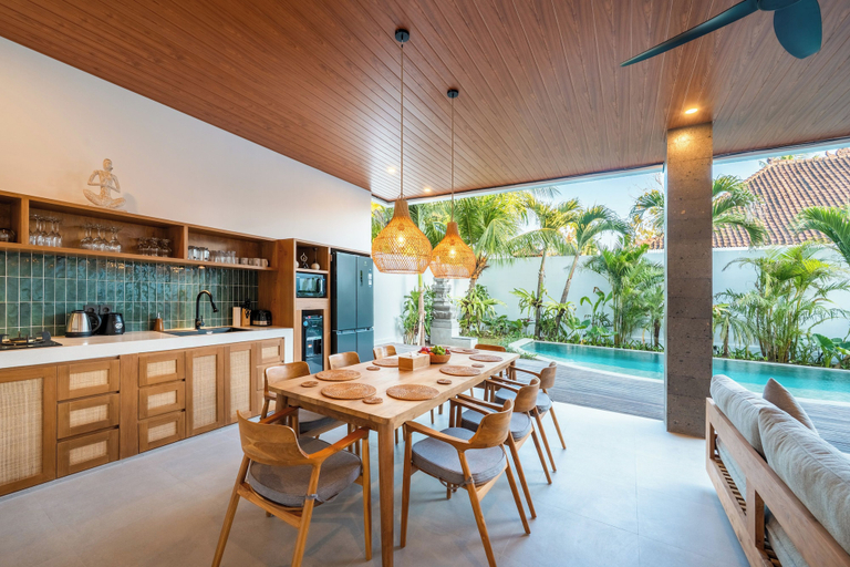 Outdoor dining 4, Frankie's Villas, Klungkung